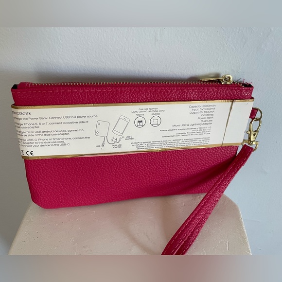 Adrienne Vittadini charging wallet w/ RIFD protection brand new in case magenta - Picture 2 of 5